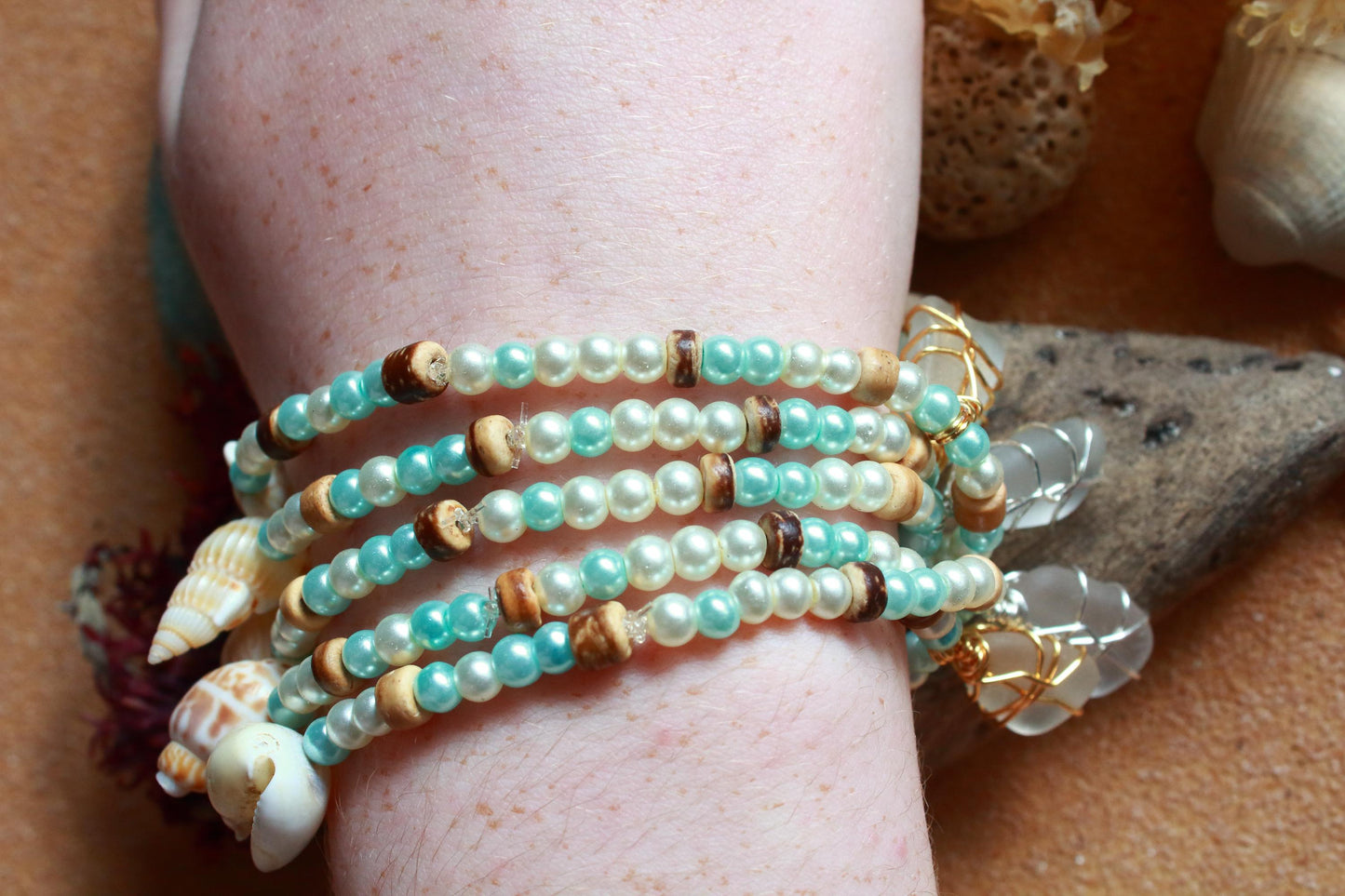 Sea Glass & Shell Gold Stretch Bangle