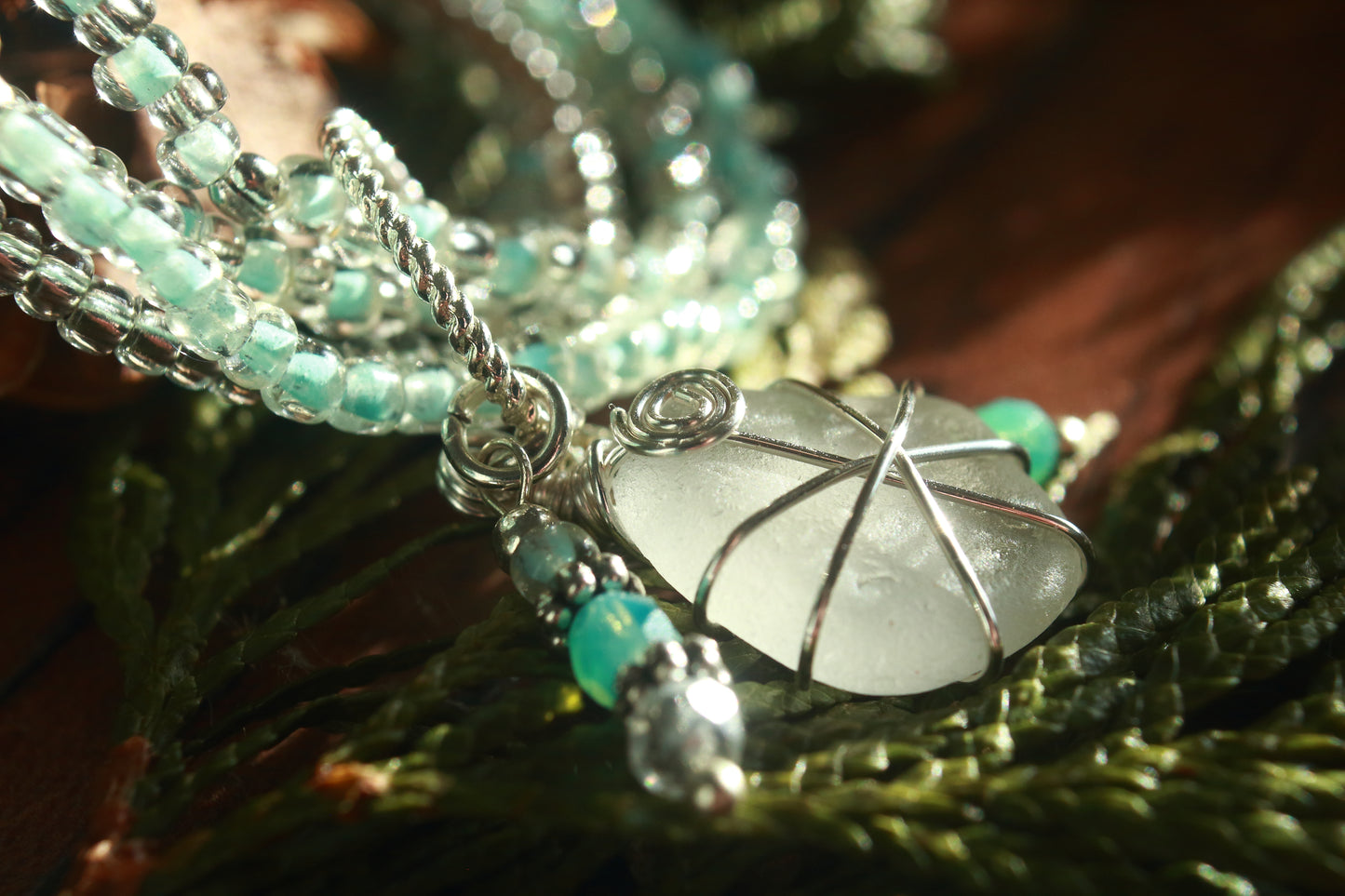 Winter Ice Crystal Sea Glass Beaded Stretch Bracelet