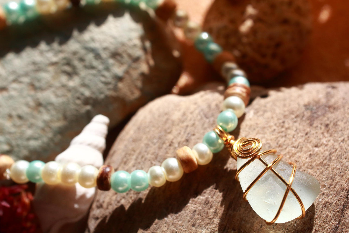 Sea Glass & Shell Gold Stretch Bangle