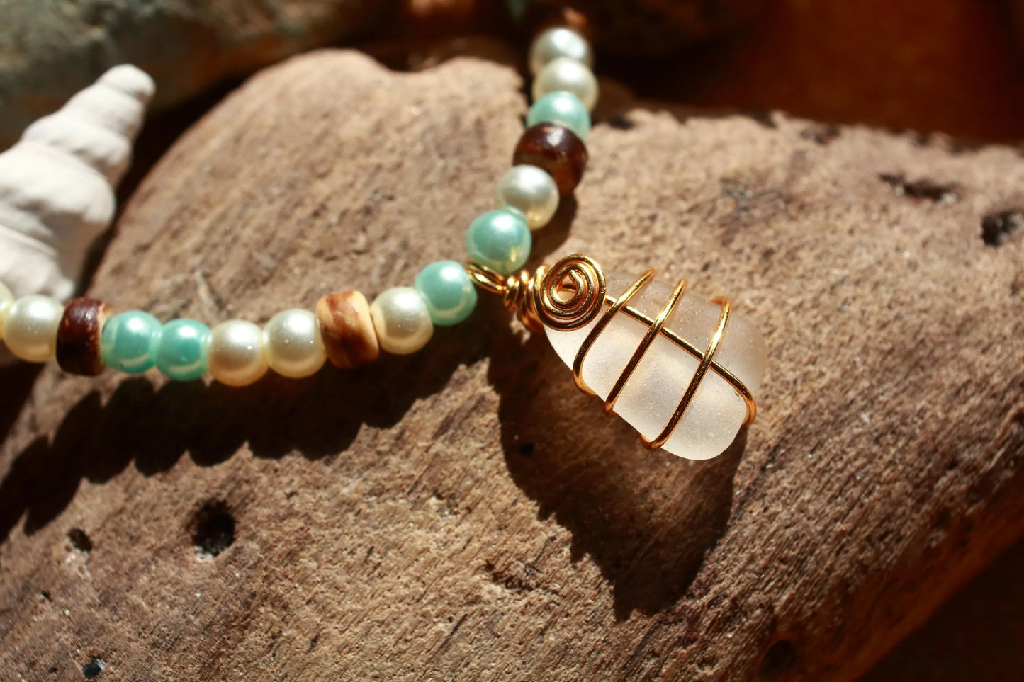 Sea Glass & Shell Gold Stretch Bangle