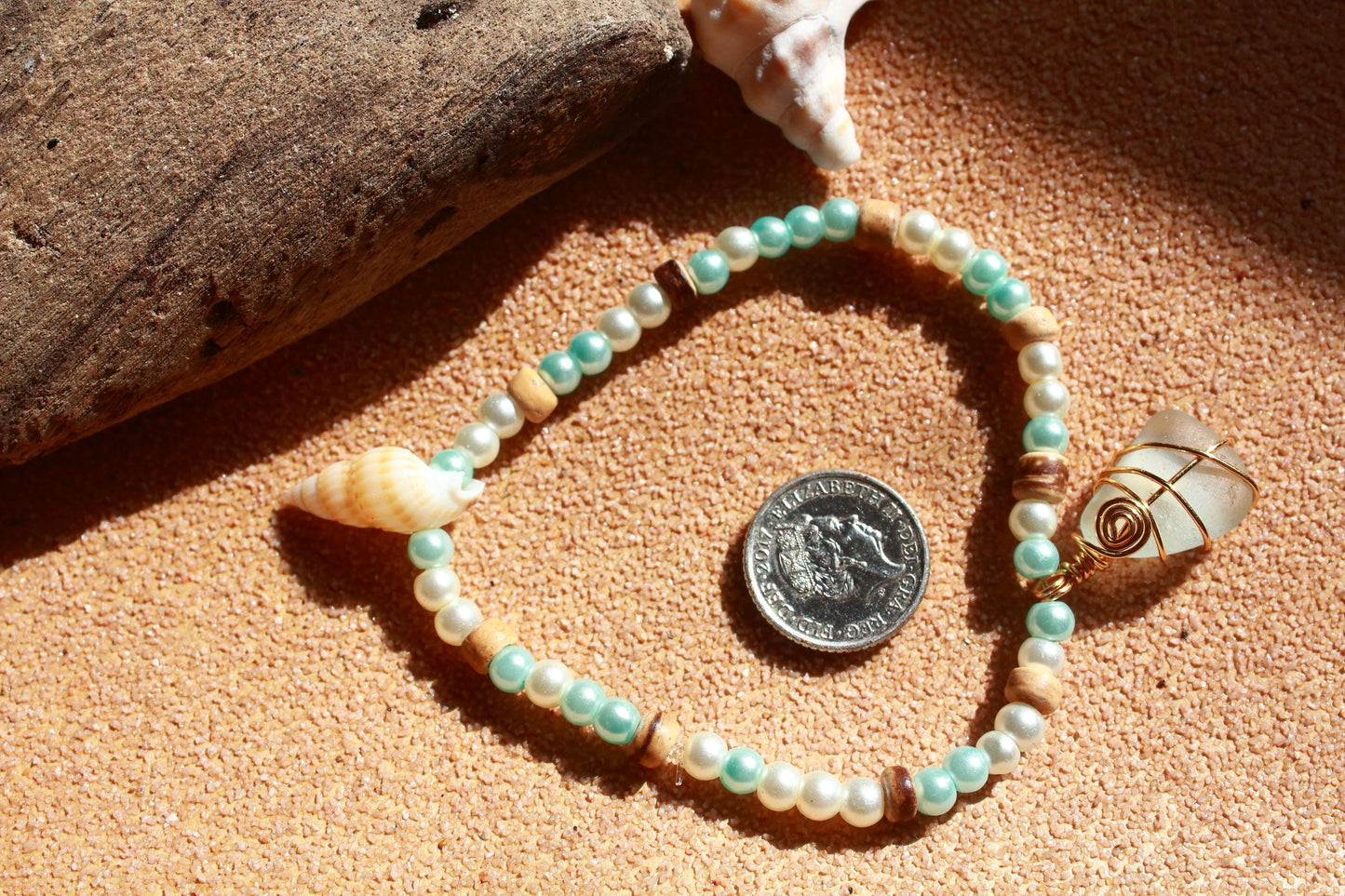 Sea Glass & Shell Gold Stretch Bangle